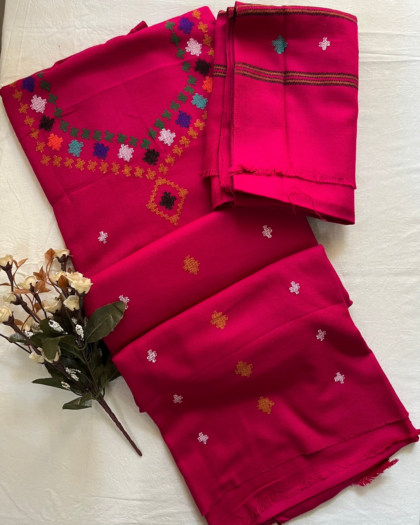 Heritage Kullvi Woolen Suit with Printed Stole in Magenta