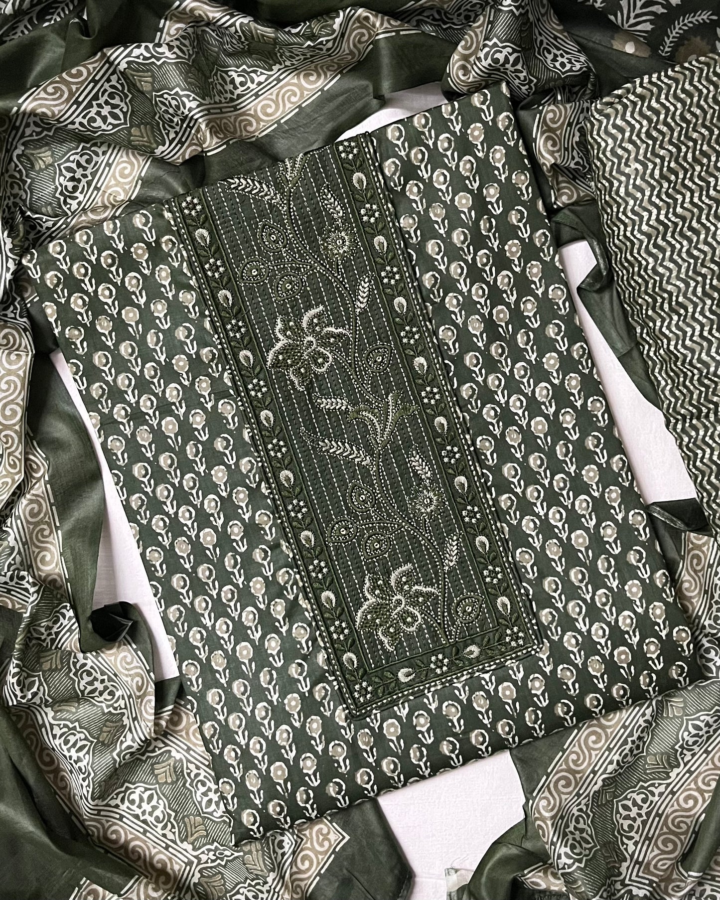 Roop Pure Cotton Suit Set with Embroidered Neck Patch - Mehndi Green