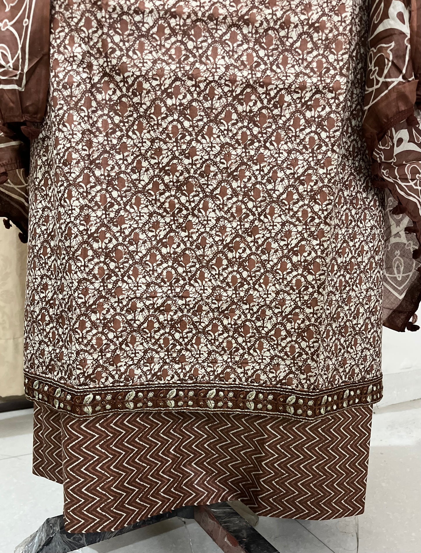 Sukoon Pure Cotton Suit Set with Embroidered Neck Patch - Coco Brown