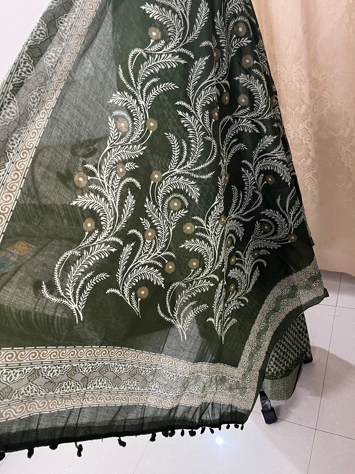 Roop Pure Cotton Suit Set with Embroidered Neck Patch - Mehndi Green