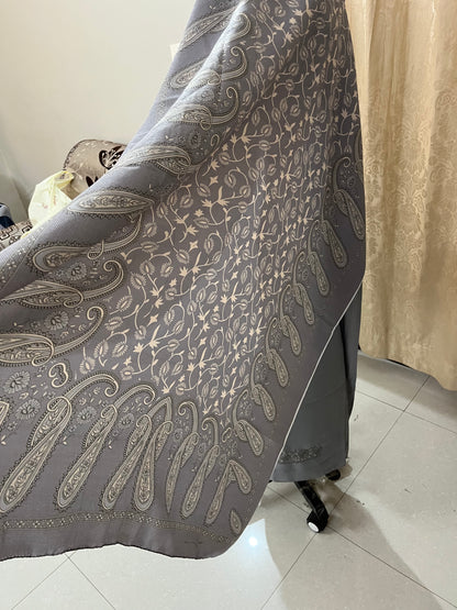 Zoya Pashmina Wool Suit with Boutique-Style Embroidery - Pastel Grey