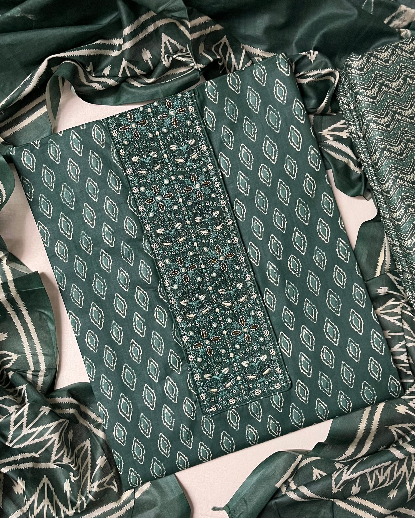 Zevar Pure 100% Cotton Suit Set with Hand Embroidered Neck Patch -Bottle Green