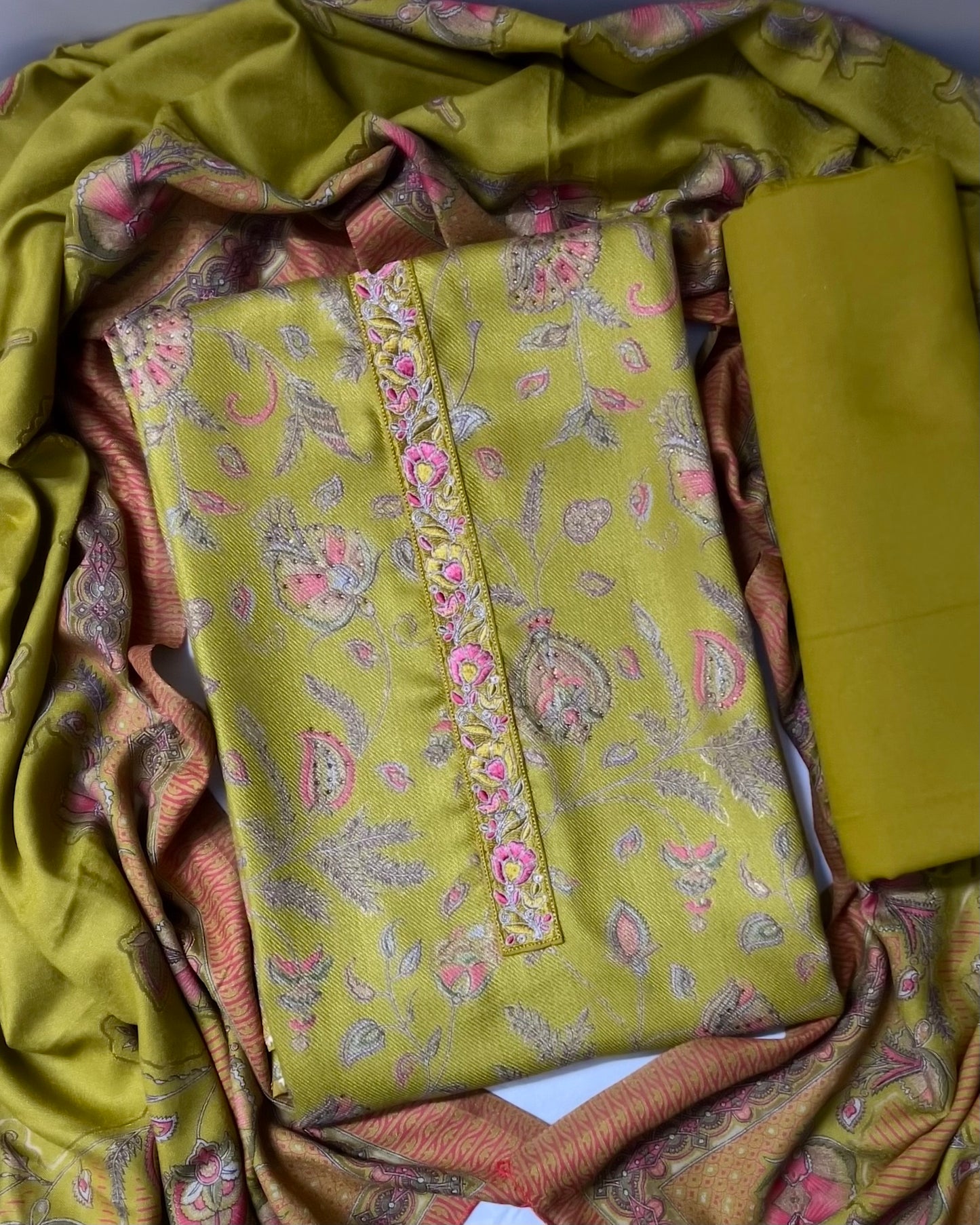 Powder Henna Green Pure Spun Woolen Suit with Matching Stole