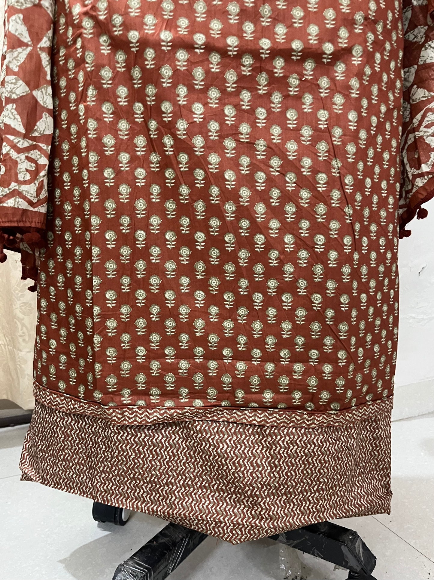 Paalki Pure Cotton Suit Set with Knot & Mirror Work Neck Patch - Rust