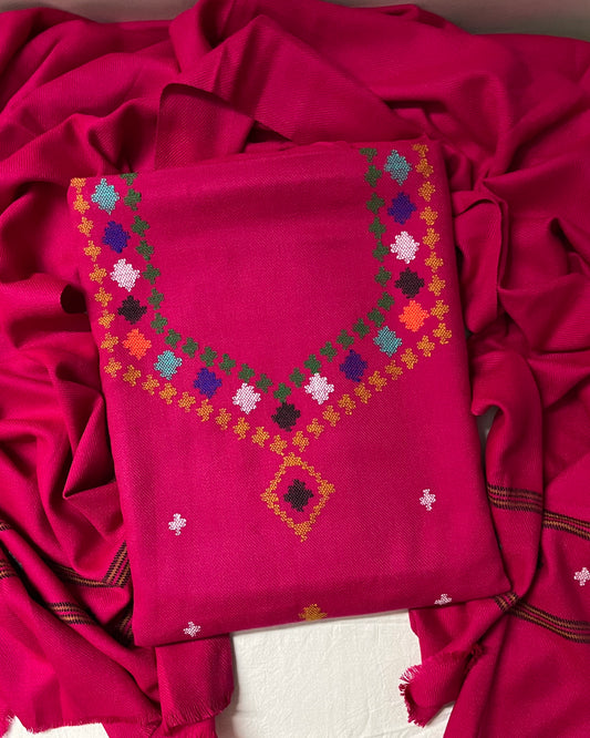 Heritage Kullvi Woolen Suit with Printed Stole in Magenta
