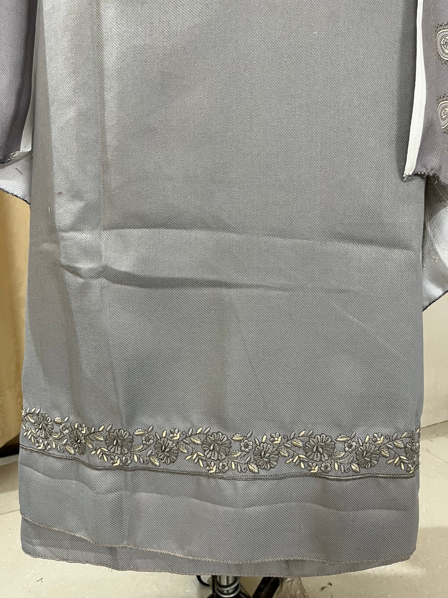 Zoya Pashmina Wool Suit with Boutique-Style Embroidery - Pastel Grey
