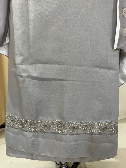Zoya Pashmina Wool Suit with Boutique-Style Embroidery - Pastel Grey
