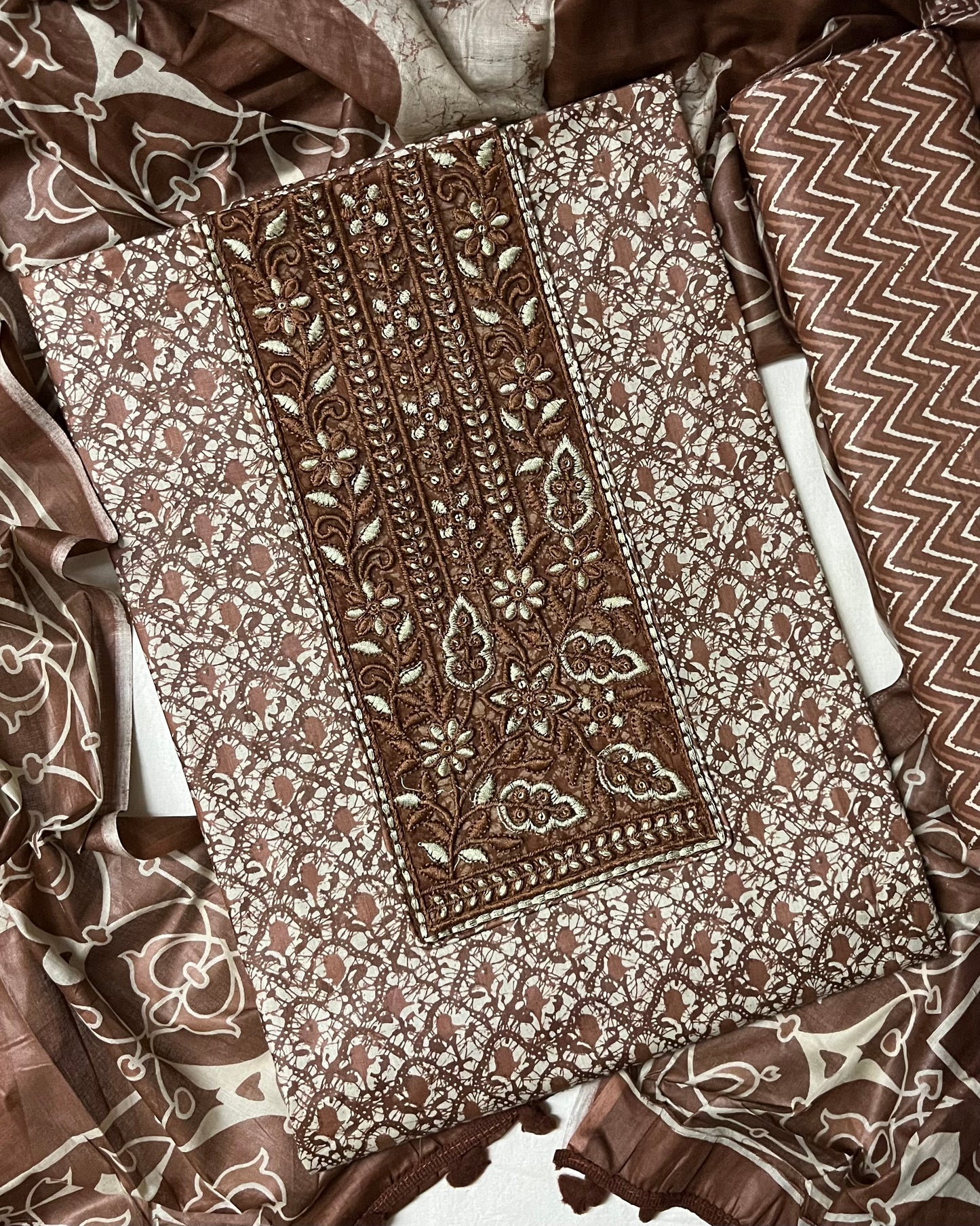 Sukoon Pure Cotton Suit Set with Embroidered Neck Patch - Coco Brown