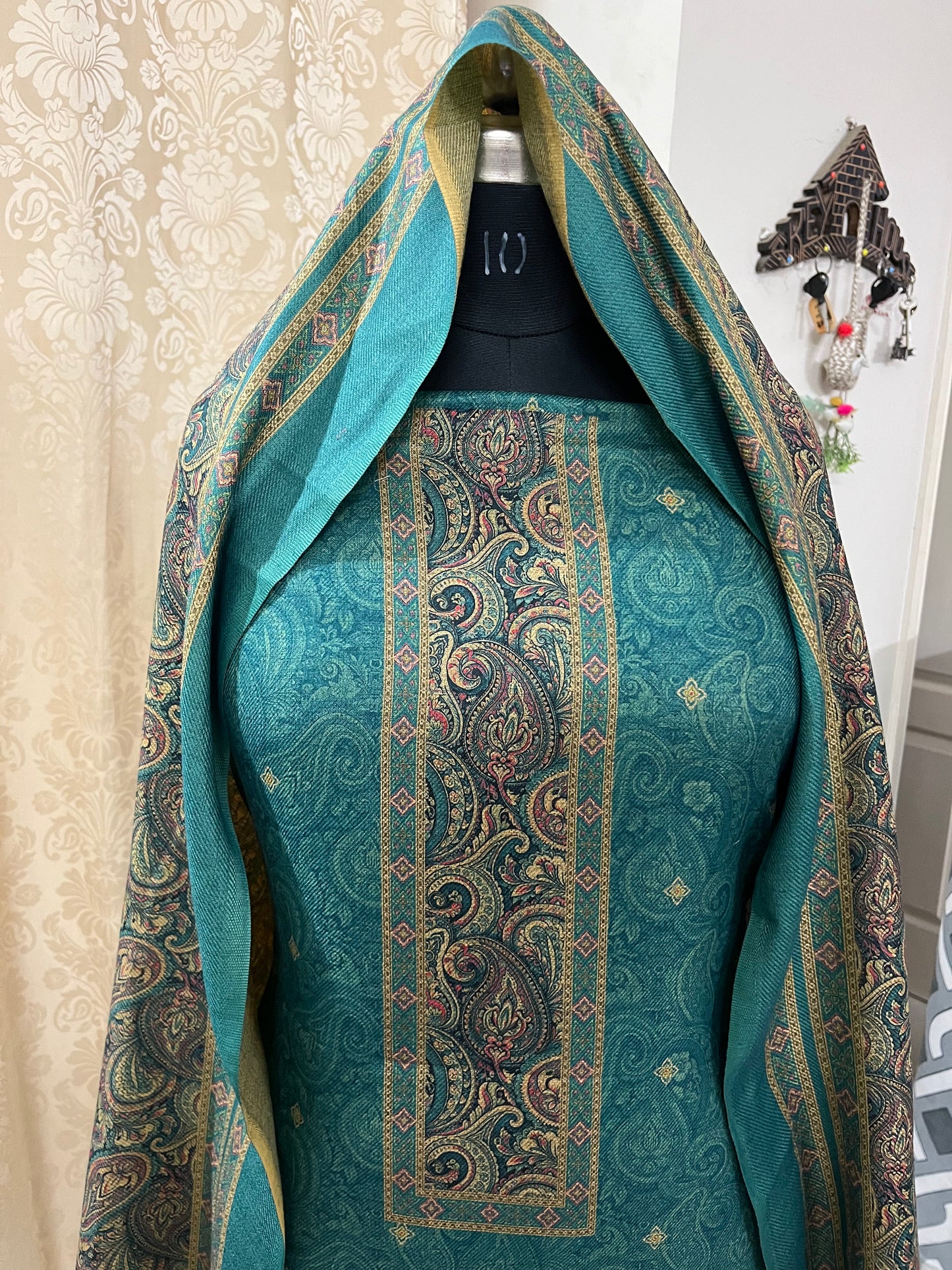 Nazaakat Toosh Pashmina Suit with Matching Stole- Firozi