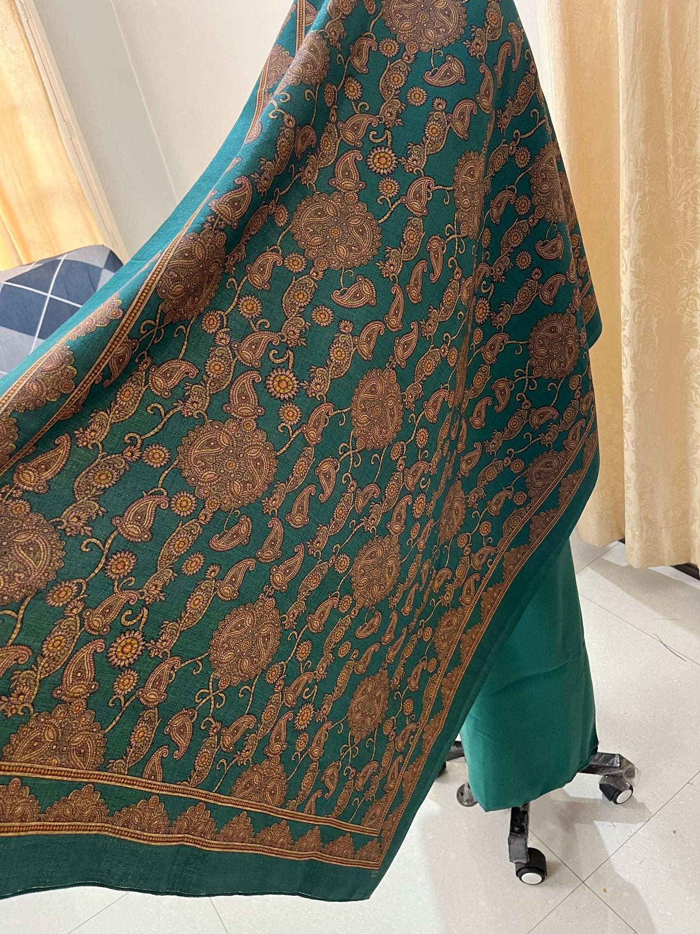 Virsa Pashmina Wool Suit with Antique-Style Embroidery - Teal Green