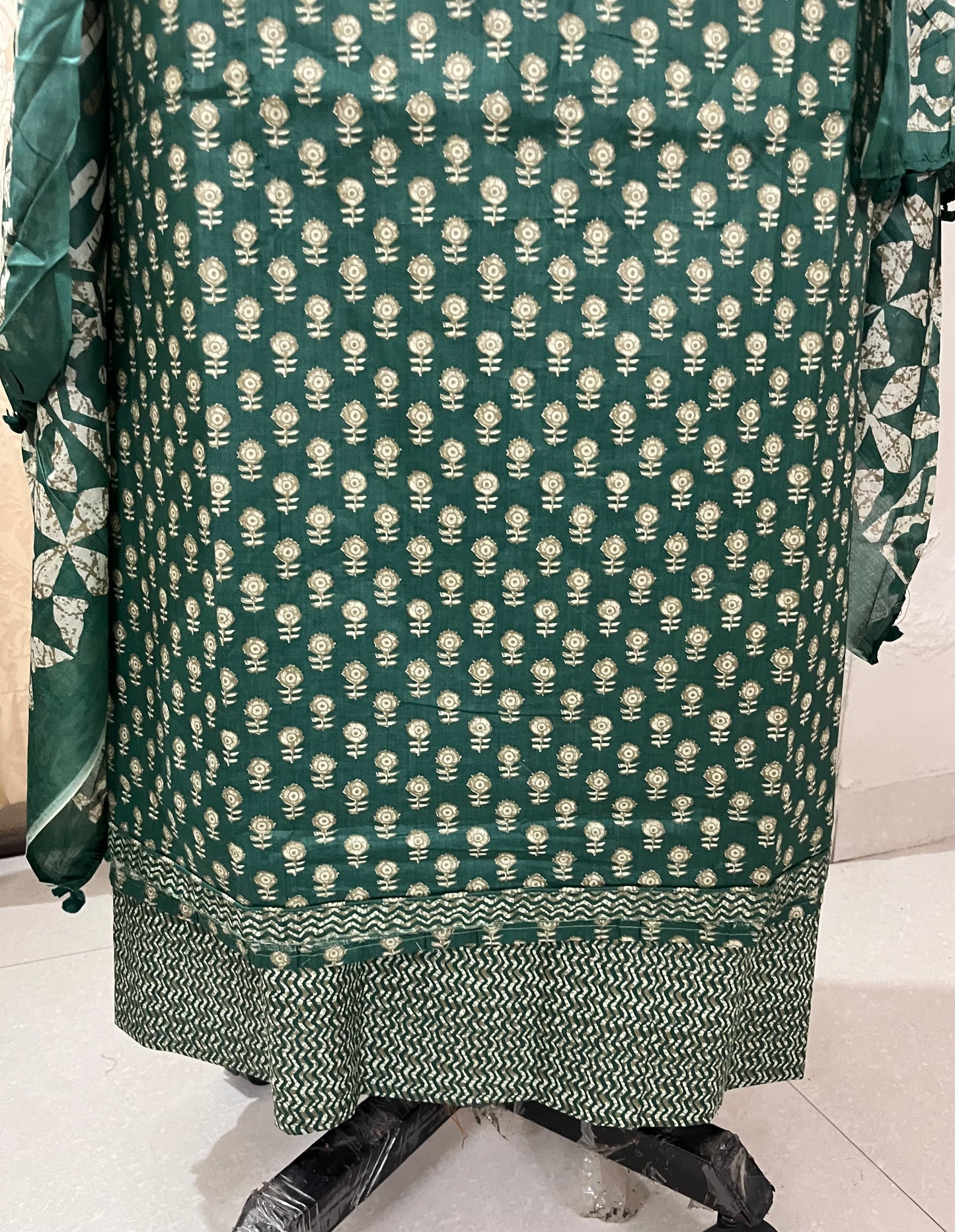 Paalki Pure Cotton Suit Set with Knot & Mirror Work Neck Patch - Bottle Green